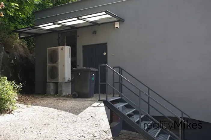 Pronájem obchodního prostoru, Liberec, Na Žižkově, 351 m2