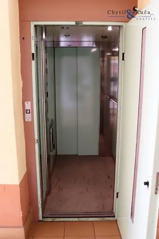 Prodej obchodního prostoru, Přerov, Čechova, 2304 m2