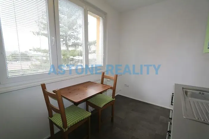 Pronájem bytu 2+1, Praha - Záběhlice, Jahodová, 52 m2