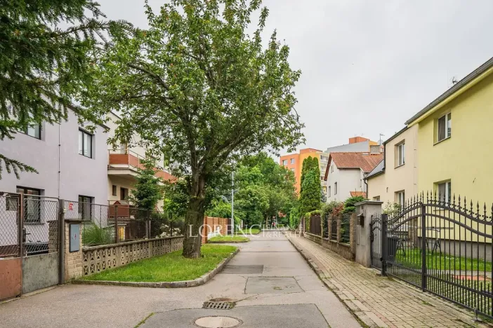 Pronájem bytu 1+kk, Praha - Letňany, Letovská, 37 m2