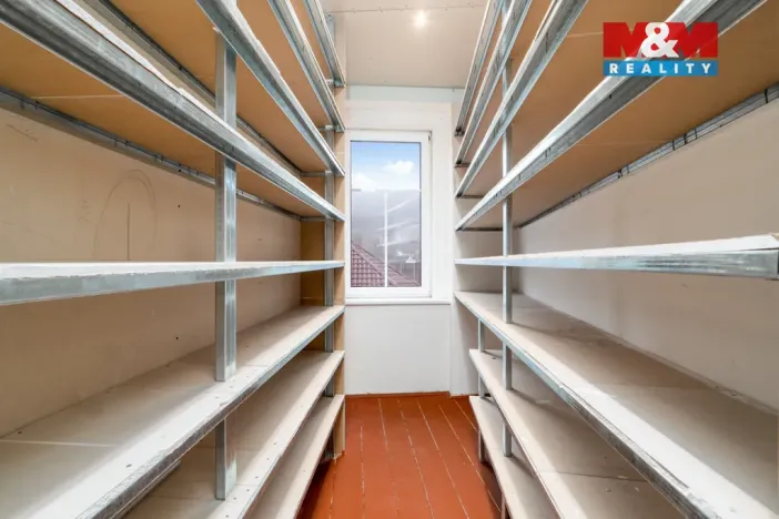 Prodej bytu 3+1, Trmice - Koštov, 67 m2