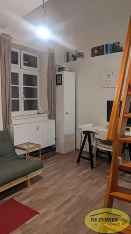 Pronájem bytu 1+kk, Olomouc, Ostružnická, 23 m2