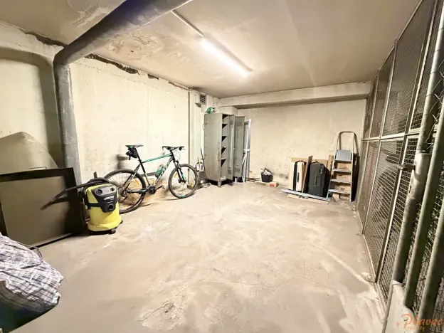 Pronájem garáže, Praha - Vokovice, Tobrucká, 17 m2