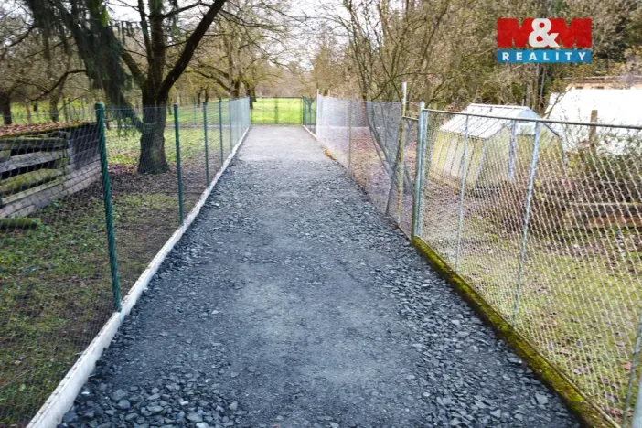 Prodej pozemku pro bydlení, Klučov, 2021 m2