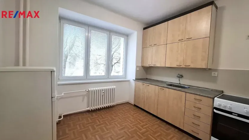 Pronájem bytu 2+1, Ostrava - Poruba, Nálepkovo náměstí, 55 m2