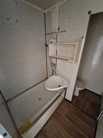 Pronájem bytu 1+1, Chomutov, Dřínovská, 37 m2