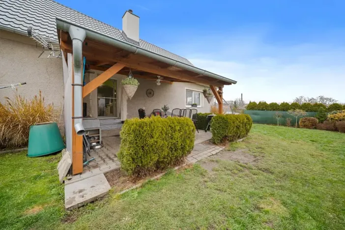 Prodej rodinného domu, Uhersko, 173 m2