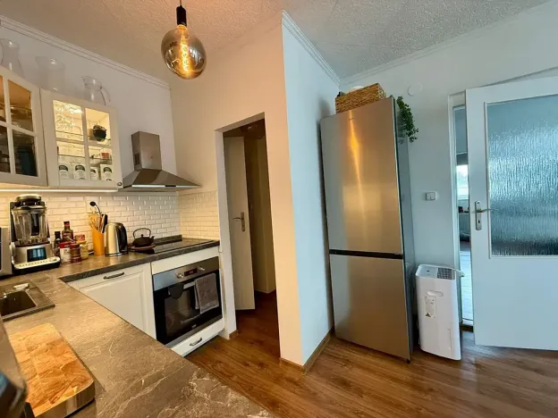 Pronájem bytu 2+kk, Liberec, Hodkovická, 64 m2