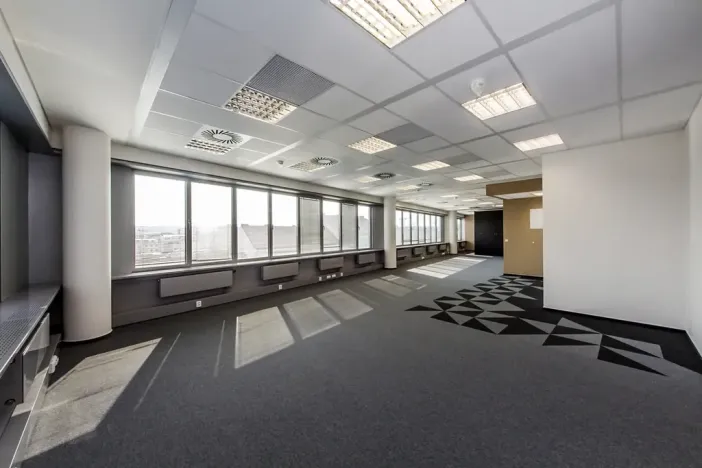 Pronájem kanceláře, Praha - Smíchov, Nádražní, 998 m2