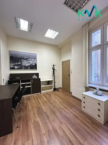 Prodej kanceláře, Karlovy Vary, I. P. Pavlova, 47 m2