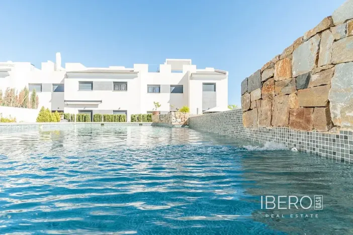 Prodej bytu 4+kk, Salorino, Španělsko, Calle los Balcones, 82 m2