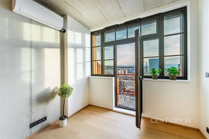 Pronájem bytu 1+kk, Praha, Kolbenova, 40 m2