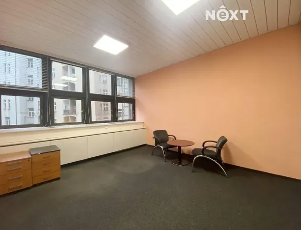 Pronájem kanceláře, Praha - Nové Město, Na Moráni, 44 m2