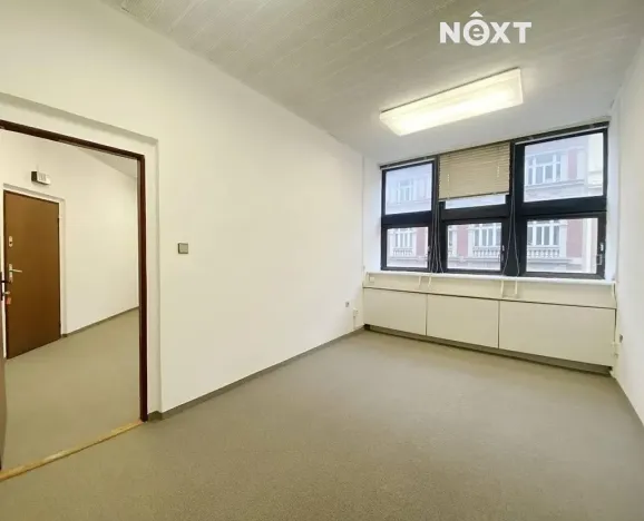 Pronájem kanceláře, Praha - Nové Město, Na Moráni, 36 m2