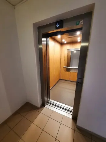 Prodej bytu 4+1, Praha - Troja, Mazurská, 92 m2