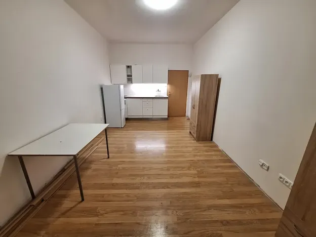 Pronájem bytu 1+kk, Praha - Michle, Jihlavská, 26 m2