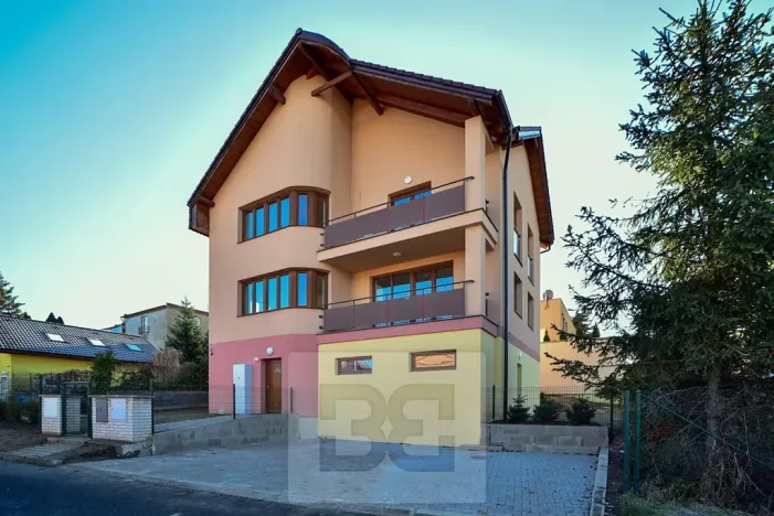 Pronájem bytu 2+kk, Praha - Hostavice, Jakubovská, 39 m2