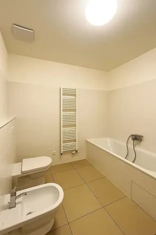 Pronájem bytu 3+1, Praha, 145 m2