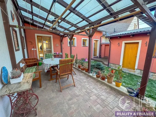 Prodej rodinného domu, Hořice, Barákova, 160 m2