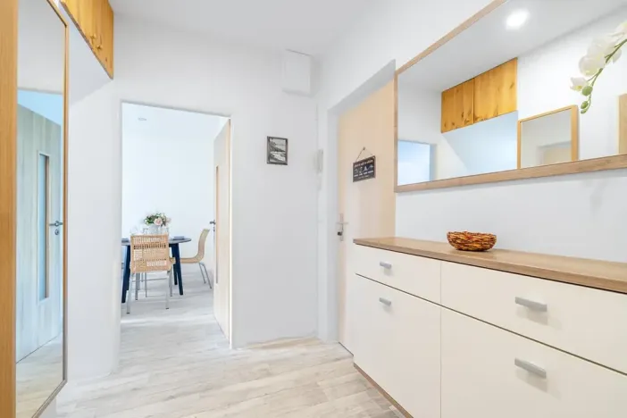 Prodej bytu 2+1, Praha - Vokovice, Syrská, 52 m2