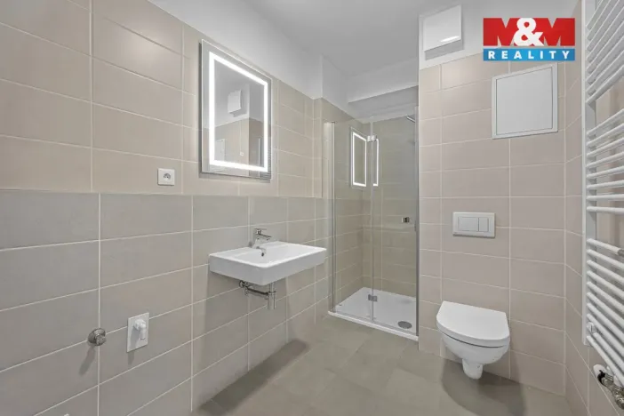 Prodej bytu 1+kk, Hradec Králové - Nový Hradec Králové, Antonína Petrofa, 32 m2