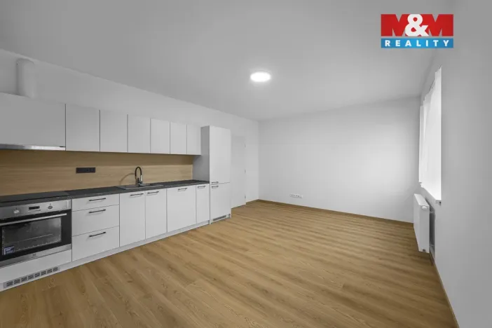 Prodej bytu 1+kk, Hradec Králové - Nový Hradec Králové, Antonína Petrofa, 32 m2