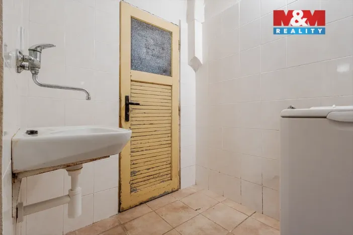 Prodej rodinného domu, Jenišovice, 140 m2