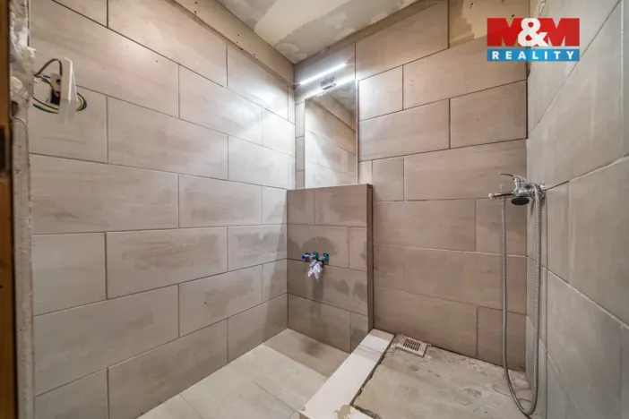 Prodej bytu 2+1, Roztoky, 51 m2