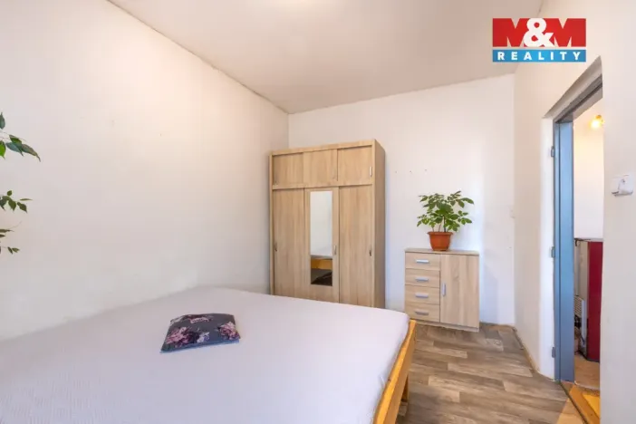 Prodej bytu 2+1, Kryry, Dukelská, 46 m2