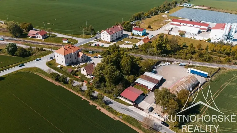 Prodej pozemku pro bydlení, Červené Pečky, V Cihelně, 2190 m2