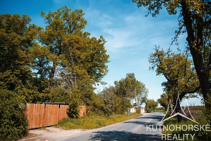 Prodej pozemku pro bydlení, Červené Pečky, V Cihelně, 2190 m2