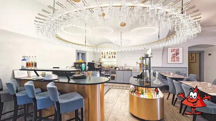 Pronájem restaurace, Dobříš, náměstí Svobody, 419 m2