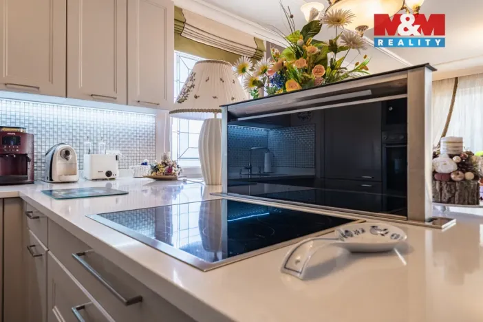 Prodej bytu 3+kk, Praha - Horní Měcholupy, Mantovská, 90 m2