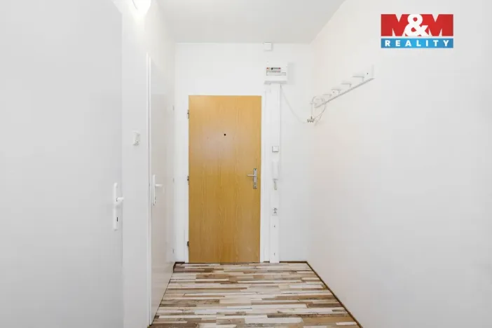 Pronájem bytu 1+kk, Praha - Hlubočepy, Pivcova, 29 m2