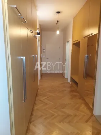 Pronájem bytu 3+1, Praha - Vršovice, Vršovická, 120 m2