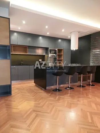 Pronájem bytu 3+1, Praha - Vršovice, Vršovická, 120 m2