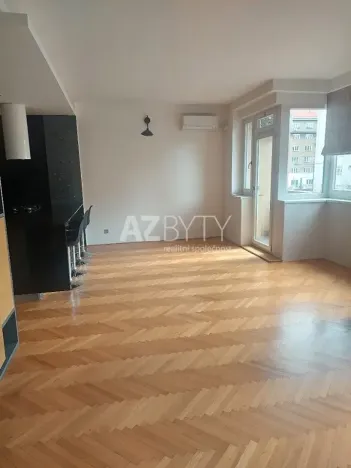 Pronájem bytu 3+1, Praha - Vršovice, Vršovická, 120 m2