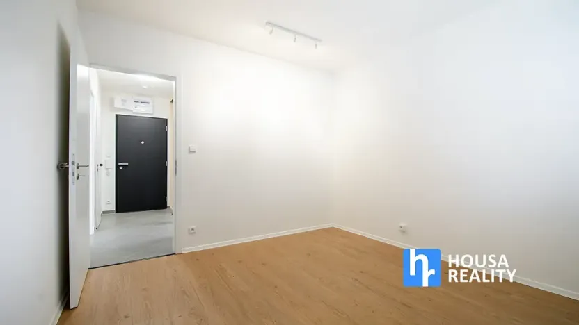 Pronájem bytu 2+kk, Praha - Prosek, Čakovická, 55 m2