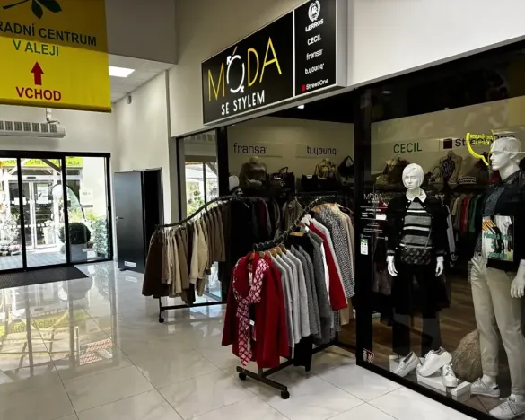 Pronájem obchodního prostoru, Slavkov u Brna, Křenovická, 32 m2