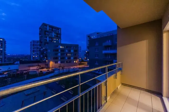 Pronájem bytu 1+kk, Praha - Horní Měcholupy, Mantovská, 40 m2