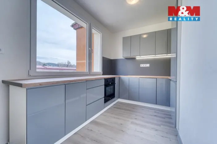 Prodej bytu 3+1, Mariánské Lázně - Úšovice, Hroznatova, 64 m2