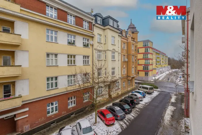 Prodej bytu 2+1, Karlovy Vary, K. Čapka, 55 m2