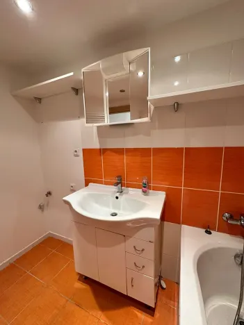 Pronájem bytu 3+1, Děčín, Weberova, 69 m2