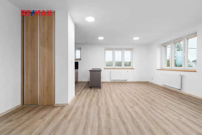 Pronájem bytu 2+kk, Klatovy, K Letišti, 58 m2