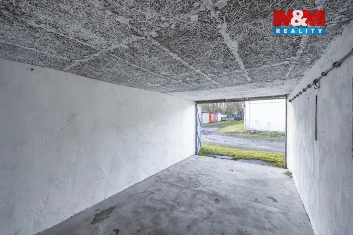 Prodej garáže, Pardubice, 30 m2