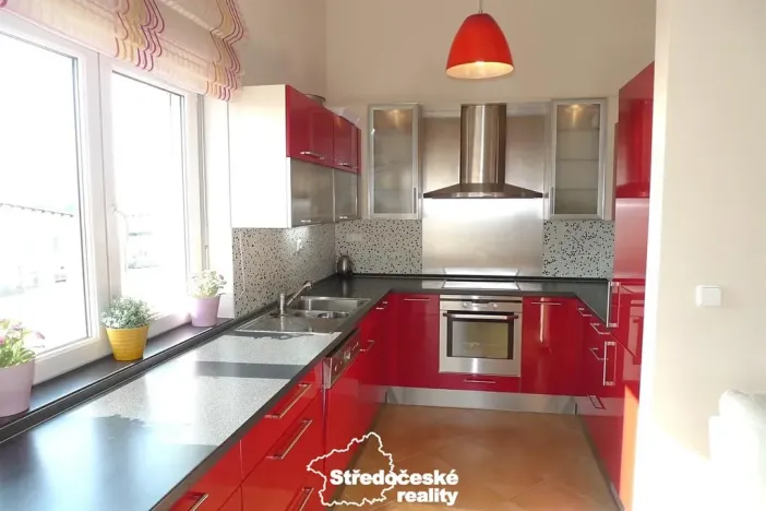 Pronájem bytu 4+kk, Praha - Suchdol, Holubí, 234 m2