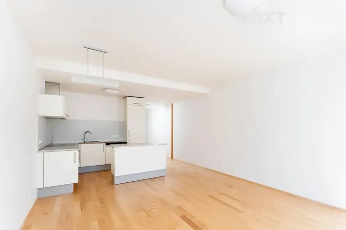 Pronájem bytu 3+kk, Praha - Vysočany, Podnádražní, 100 m2