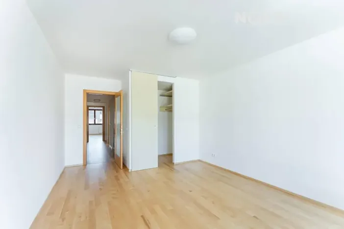 Pronájem bytu 3+kk, Praha - Vysočany, Podnádražní, 100 m2