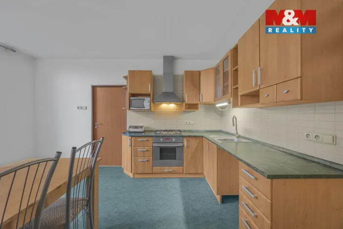 Prodej bytu 3+1, Jaroměř - Pražské Předměstí, Husova, 124 m2