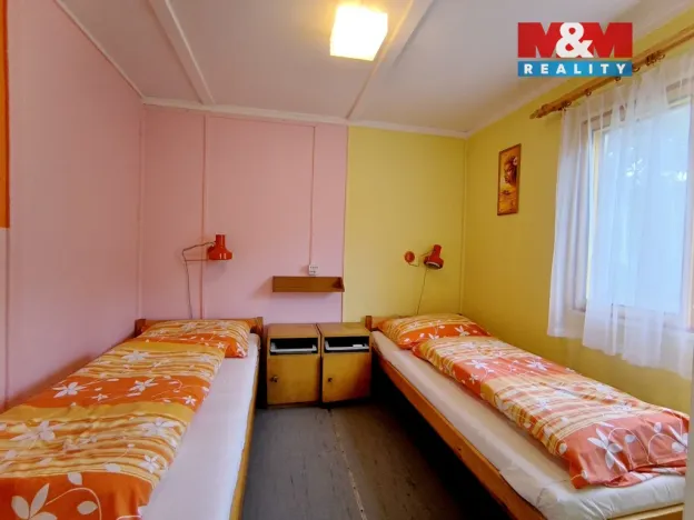 Prodej chaty, Pojbuky, 777 m2